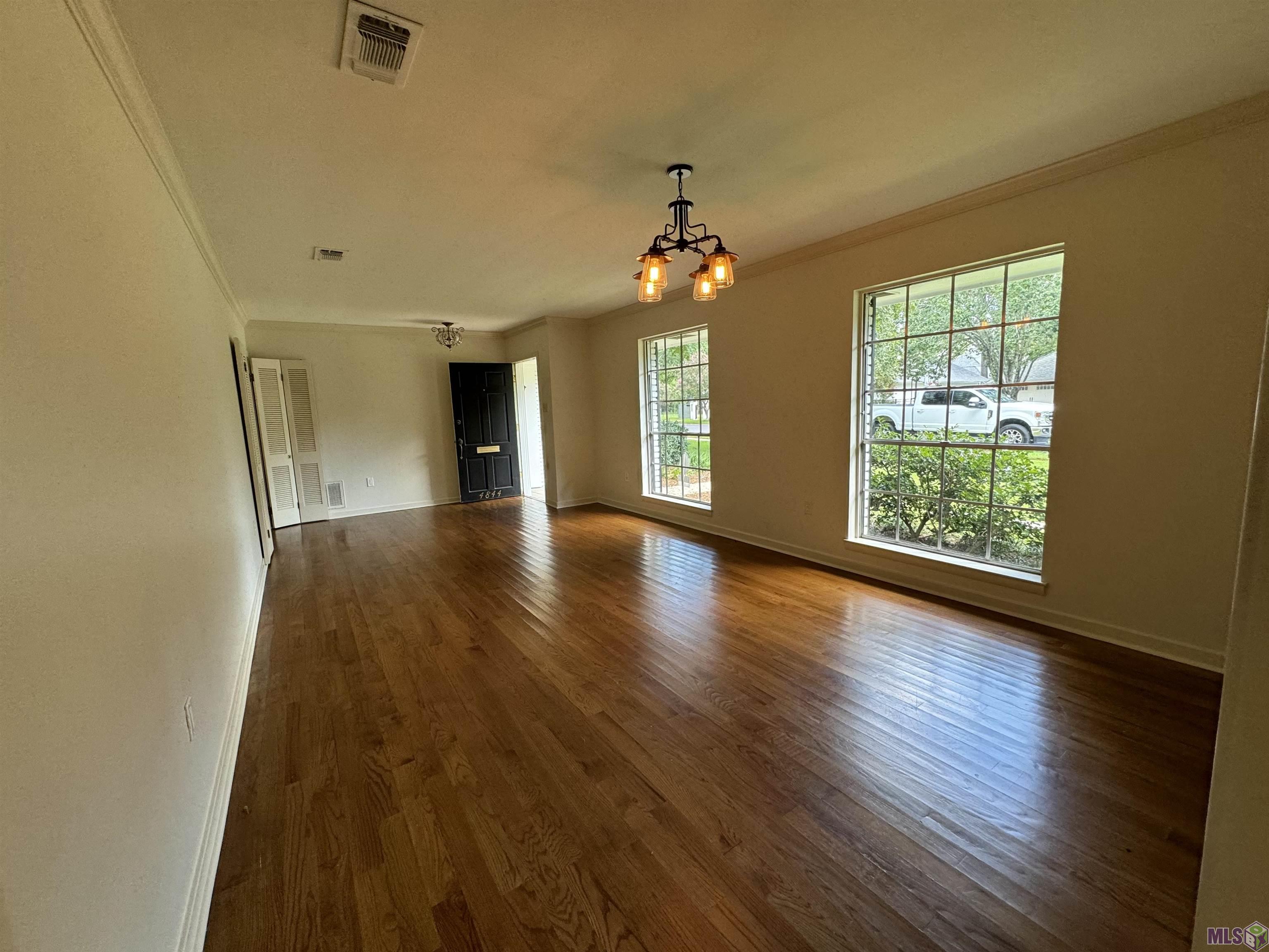 4844 Sweetbriar Street Baton Rouge, LA 70808 - Photo 4 of 18 Gallery Image 4