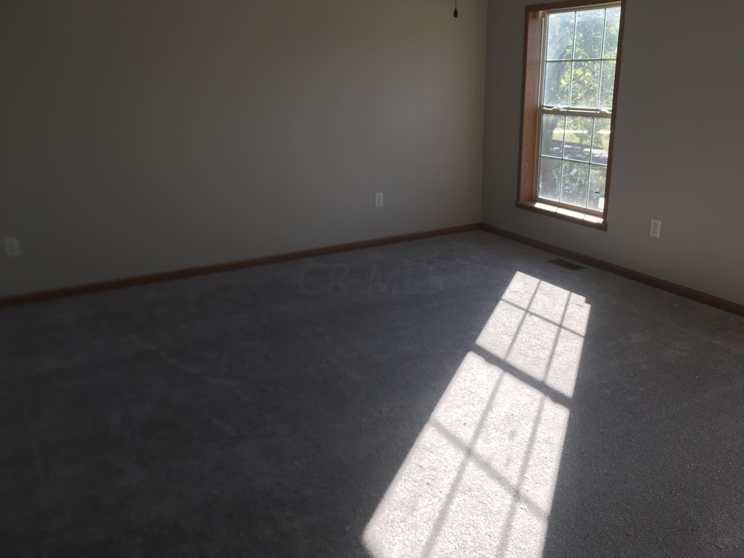 705 Beaver Run Road Southeast Hebron, OH 43025 - Photo 4 of 12