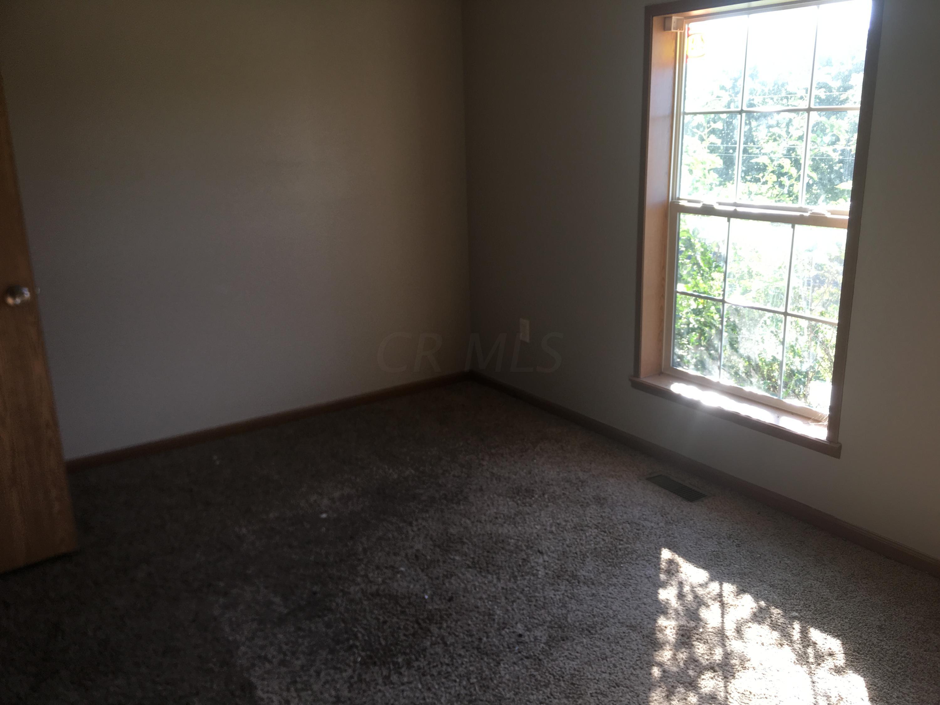 705 Beaver Run Road Southeast Hebron, OH 43025 - Photo 6 of 12