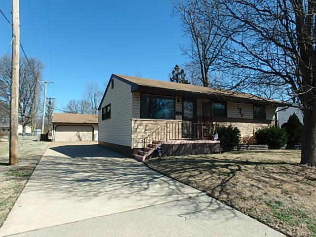 805 Mullanphy Road Florissant, MO 63031 - Photo 2 of 30 Gallery Image 2