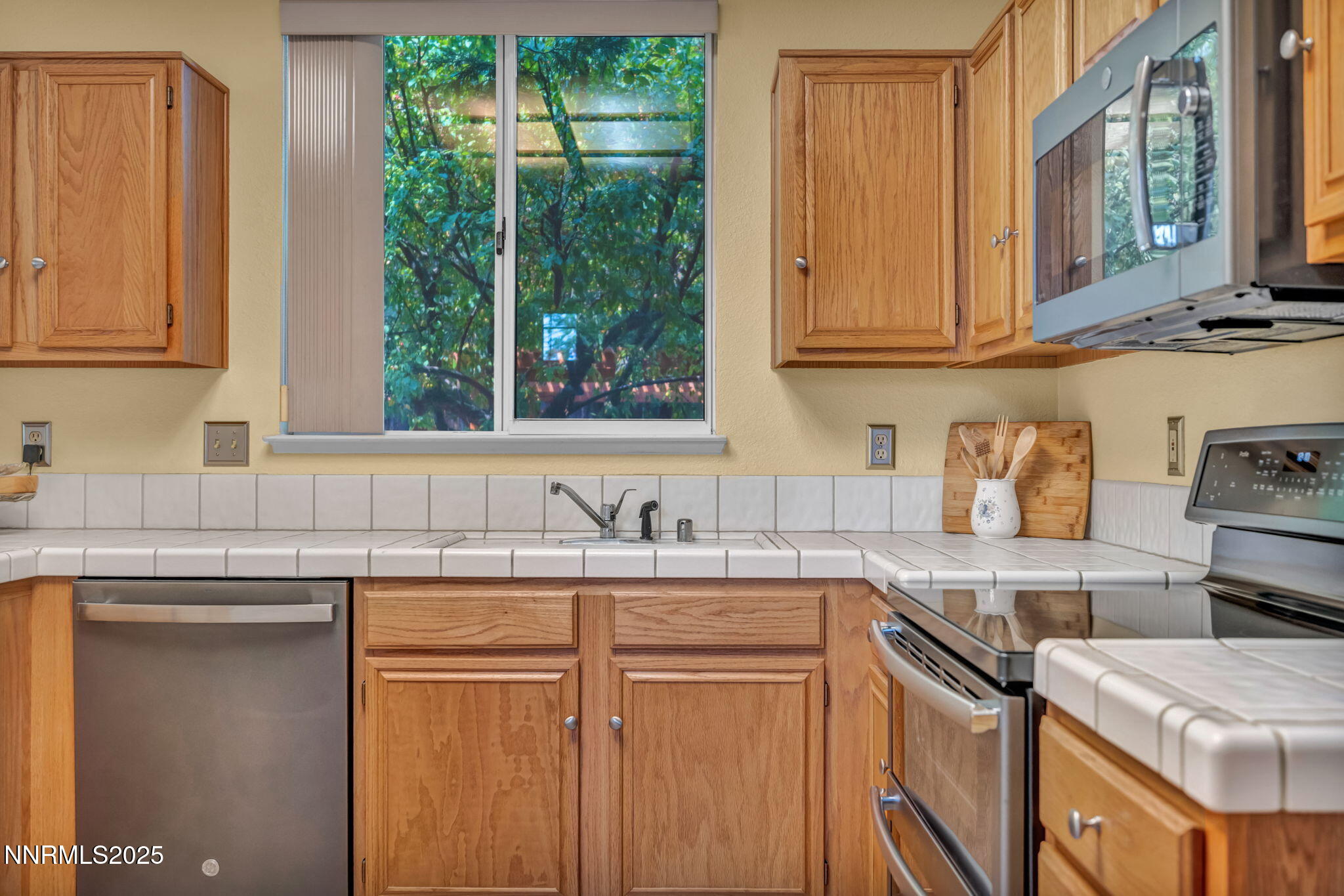 3981 Regal Drive Reno, NV 89503 - Photo 25 of 73 42-web-or-mls-3981-regal-dr
