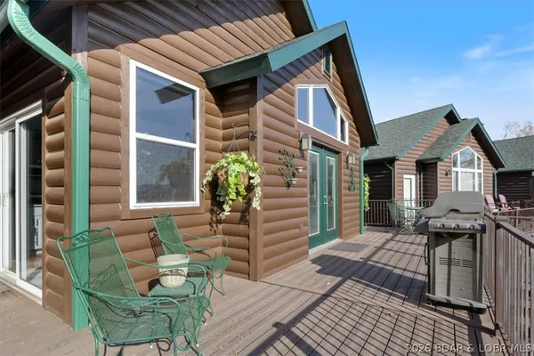$299,900 | 23 Cottage Park East, Unit 6, Camdenton, MO 65020