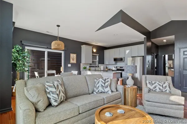 $299,900 | 23 Cottage Park East, Unit 6, Camdenton, MO 65020