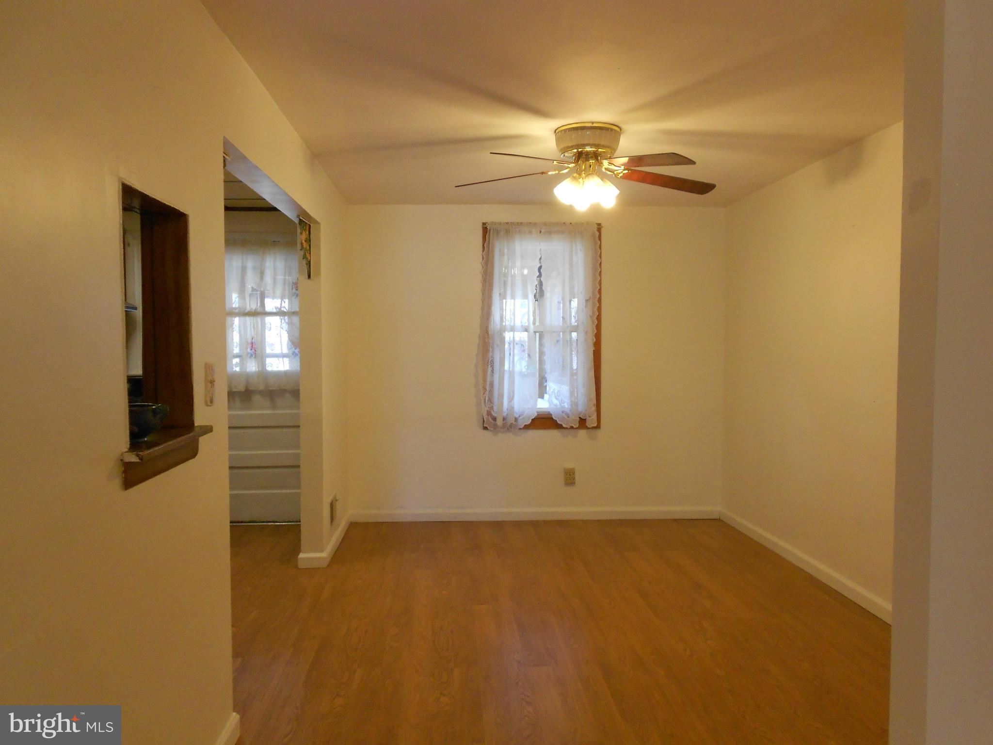 7816 New Battle Grove Road Baltimore, MD 21222 - Photo 12 of 29 Dining Room