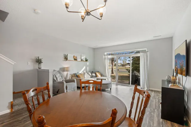 $229,000 | 668 Cobblestone Way, Shakopee, MN 55379