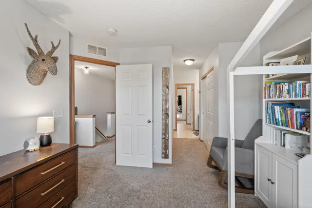 $229,000 | 668 Cobblestone Way, Shakopee, MN 55379