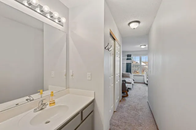 $229,000 | 668 Cobblestone Way, Shakopee, MN 55379