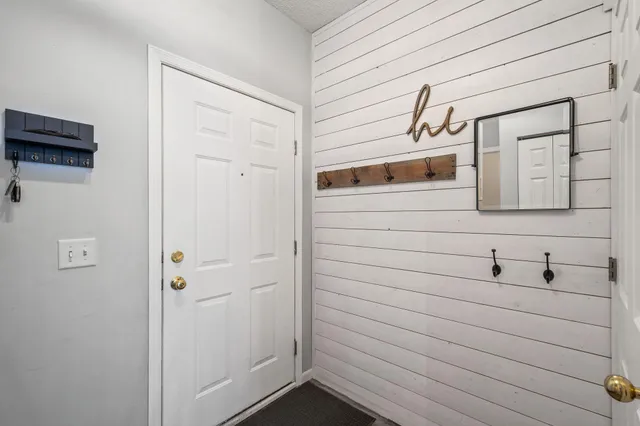 $229,000 | 668 Cobblestone Way, Shakopee, MN 55379