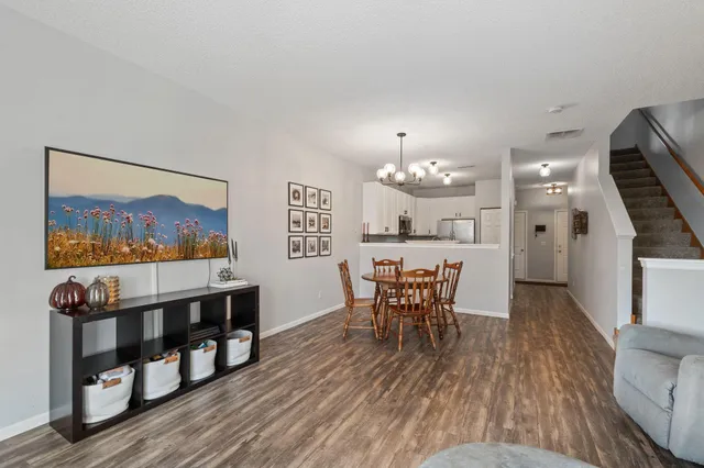 $229,000 | 668 Cobblestone Way, Shakopee, MN 55379