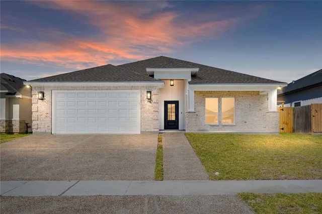 $499,000 | 1454 Sansa Street, Corpus Christi, TX 78415