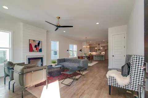 $750,000 | 100 B Oceola Avenue, Nashville, TN 37209