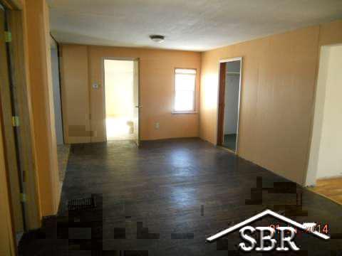 11325 South Dehmel Road Birch Run, MI 48415 - Photo 4 of 10 20391906-3.JPG