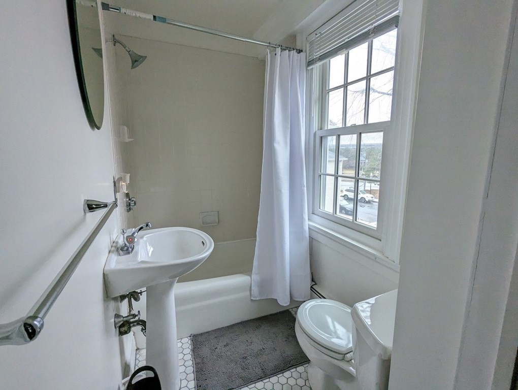 45 Rutherford Avenue, Unit 2 Boston, MA 02129 - Photo 12 of 16 Gallery Image 12