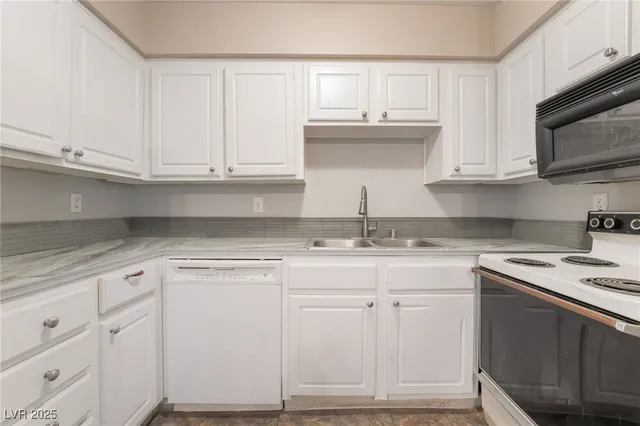 $175,000 | 3151 North Soaring Gulls Drive, Unit 2034, Las Vegas, NV 89128