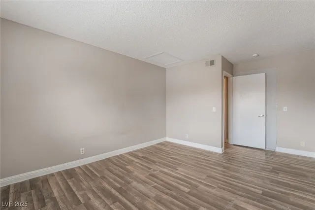 $175,000 | 3151 North Soaring Gulls Drive, Unit 2034, Las Vegas, NV 89128