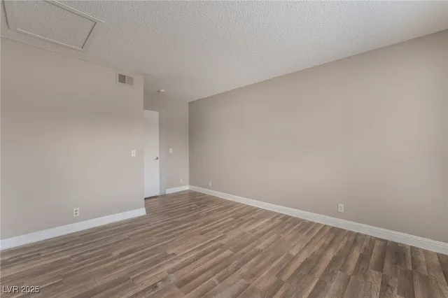 $175,000 | 3151 North Soaring Gulls Drive, Unit 2034, Las Vegas, NV 89128