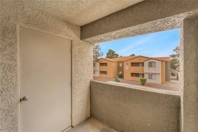 $175,000 | 3151 North Soaring Gulls Drive, Unit 2034, Las Vegas, NV 89128
