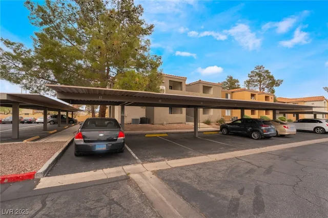 $175,000 | 3151 North Soaring Gulls Drive, Unit 2034, Las Vegas, NV 89128