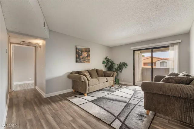 $175,000 | 3151 North Soaring Gulls Drive, Unit 2034, Las Vegas, NV 89128