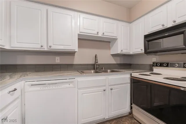 $175,000 | 3151 North Soaring Gulls Drive, Unit 2034, Las Vegas, NV 89128