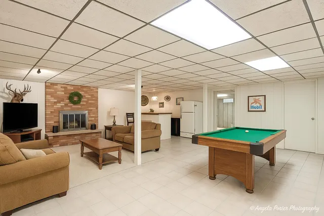 $420,000 | N613 County Rd U, Bloomfield, WI 53128