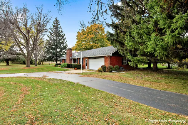 $420,000 | N613 County Rd U, Bloomfield, WI 53128
