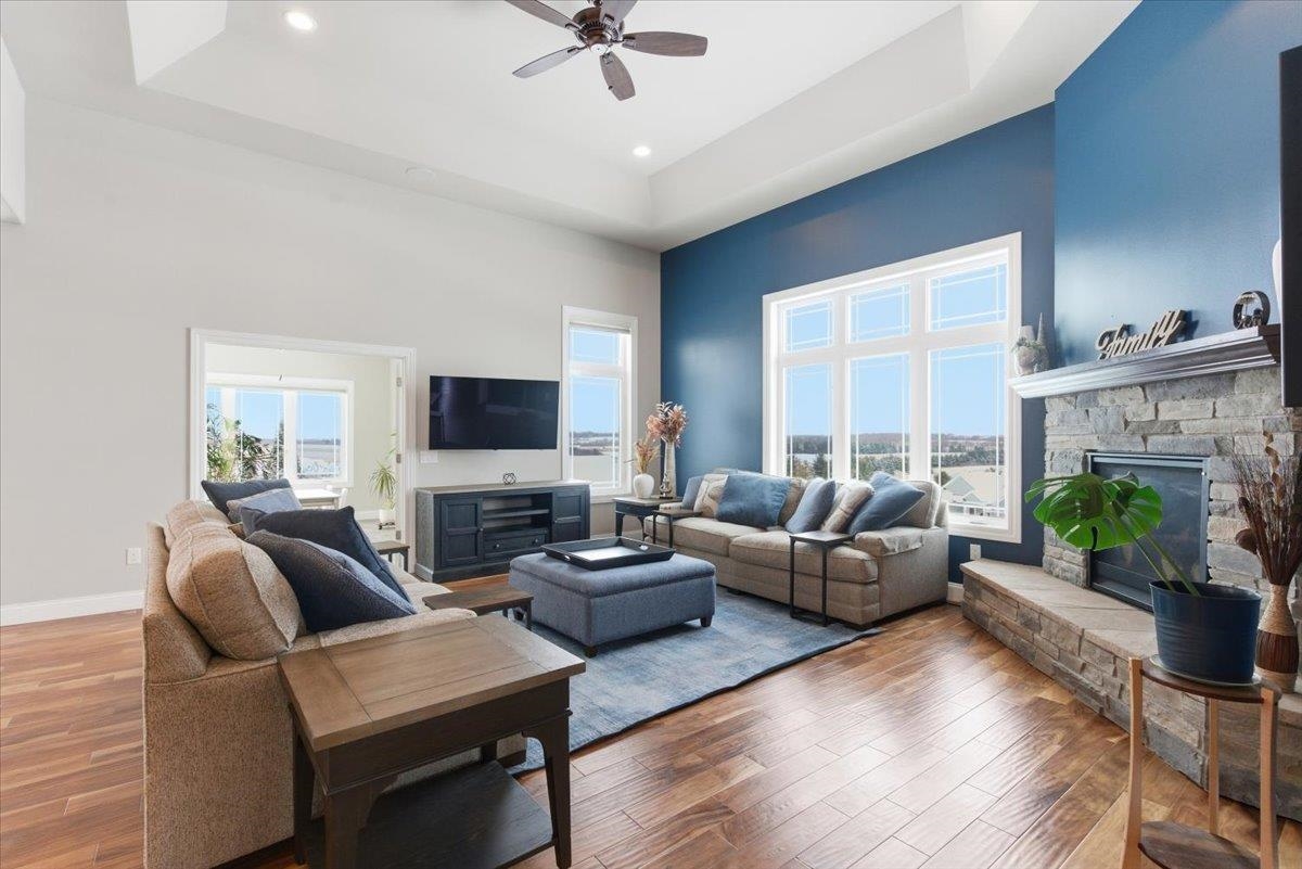 3403 Whistling Wind Way Sun Prairie, WI 53590 - Photo 6 of 62