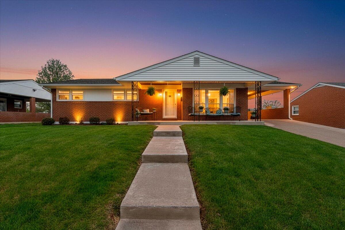 5156 Hazelridge Road Northwest Roanoke, VA 24012 - Photo 2 of 30 01-MIB04512F