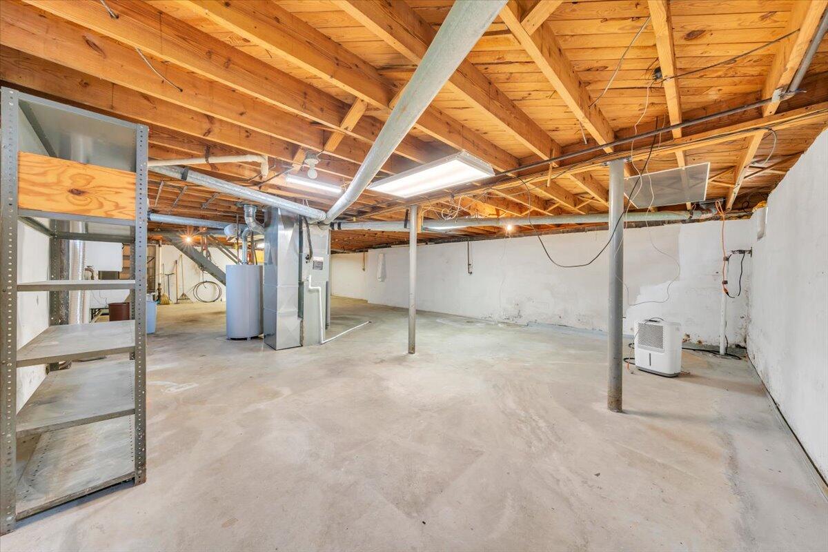 5156 Hazelridge Road Northwest Roanoke, VA 24012 - Photo 21 of 30 33-MIB04464