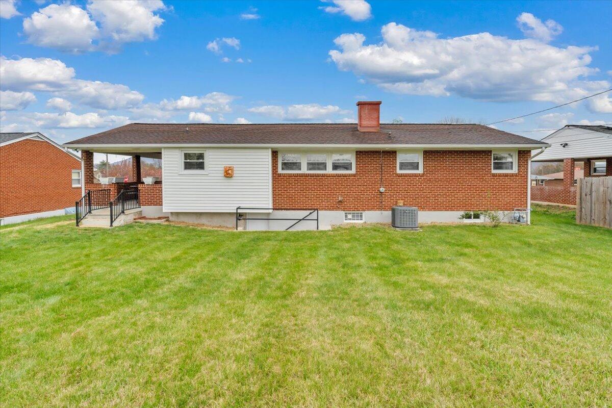 5156 Hazelridge Road Northwest Roanoke, VA 24012 - Photo 26 of 30 40-MIB04479