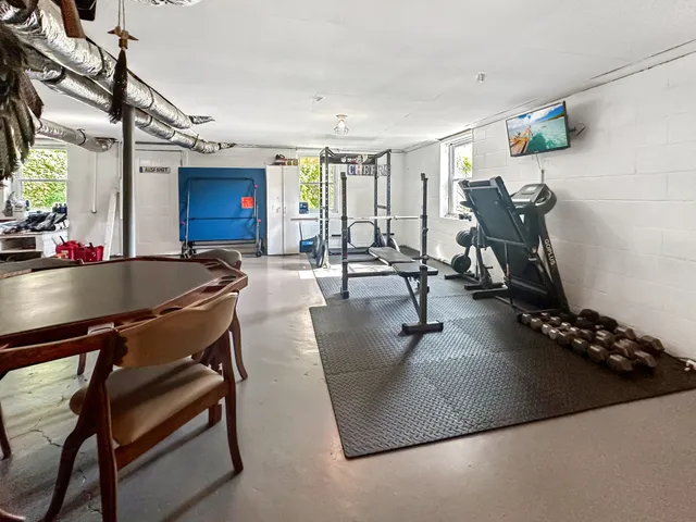 a view of livingroom