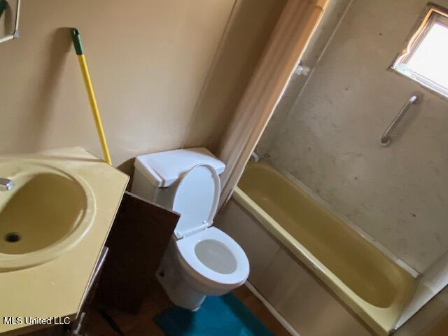 1939 Barr Road Coldwater, MS 38618 - Photo 14 of 25 Master Bath