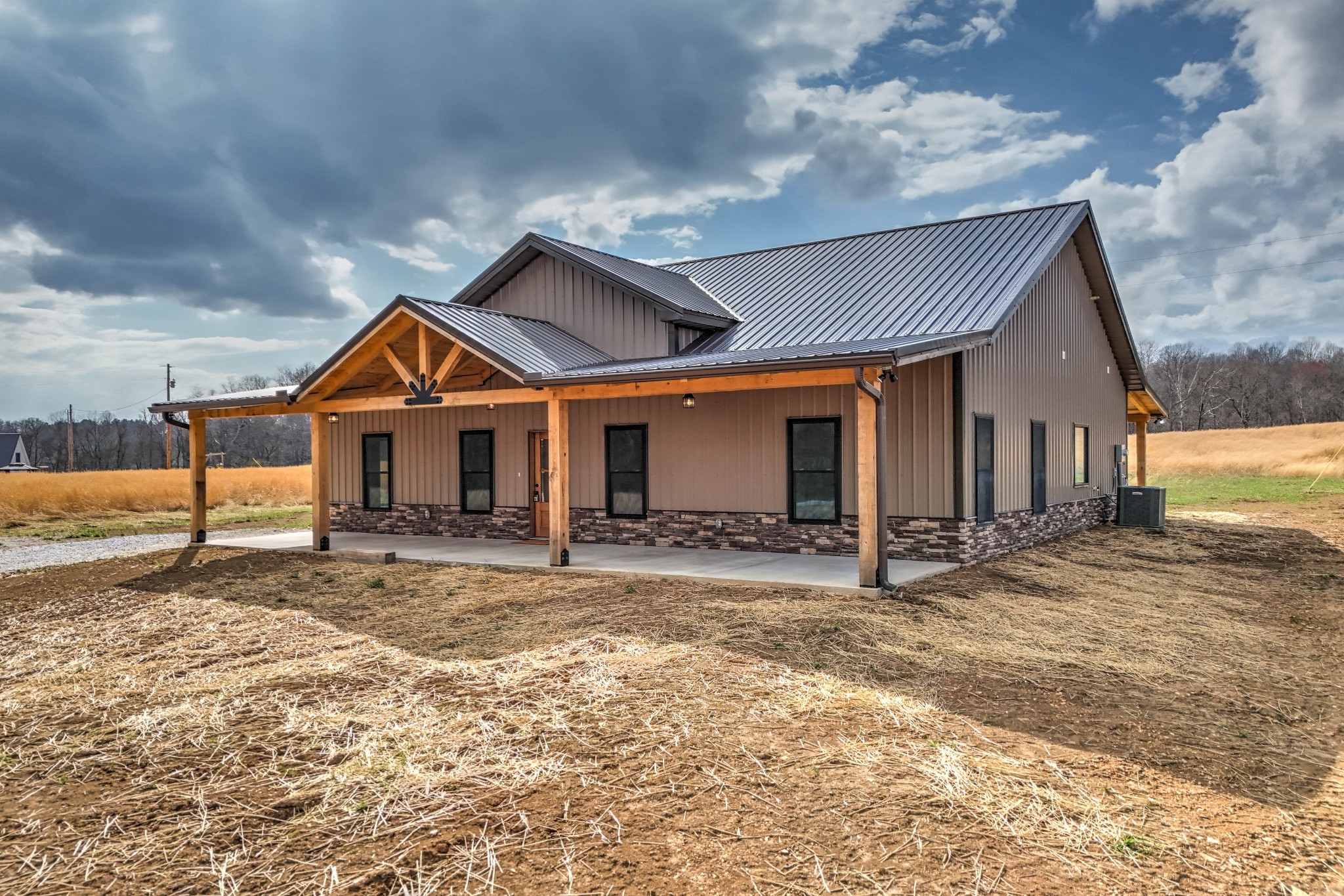 656 East Piney Road Dickson, TN 37055 - Photo 4 of 47 Gallery Image 4