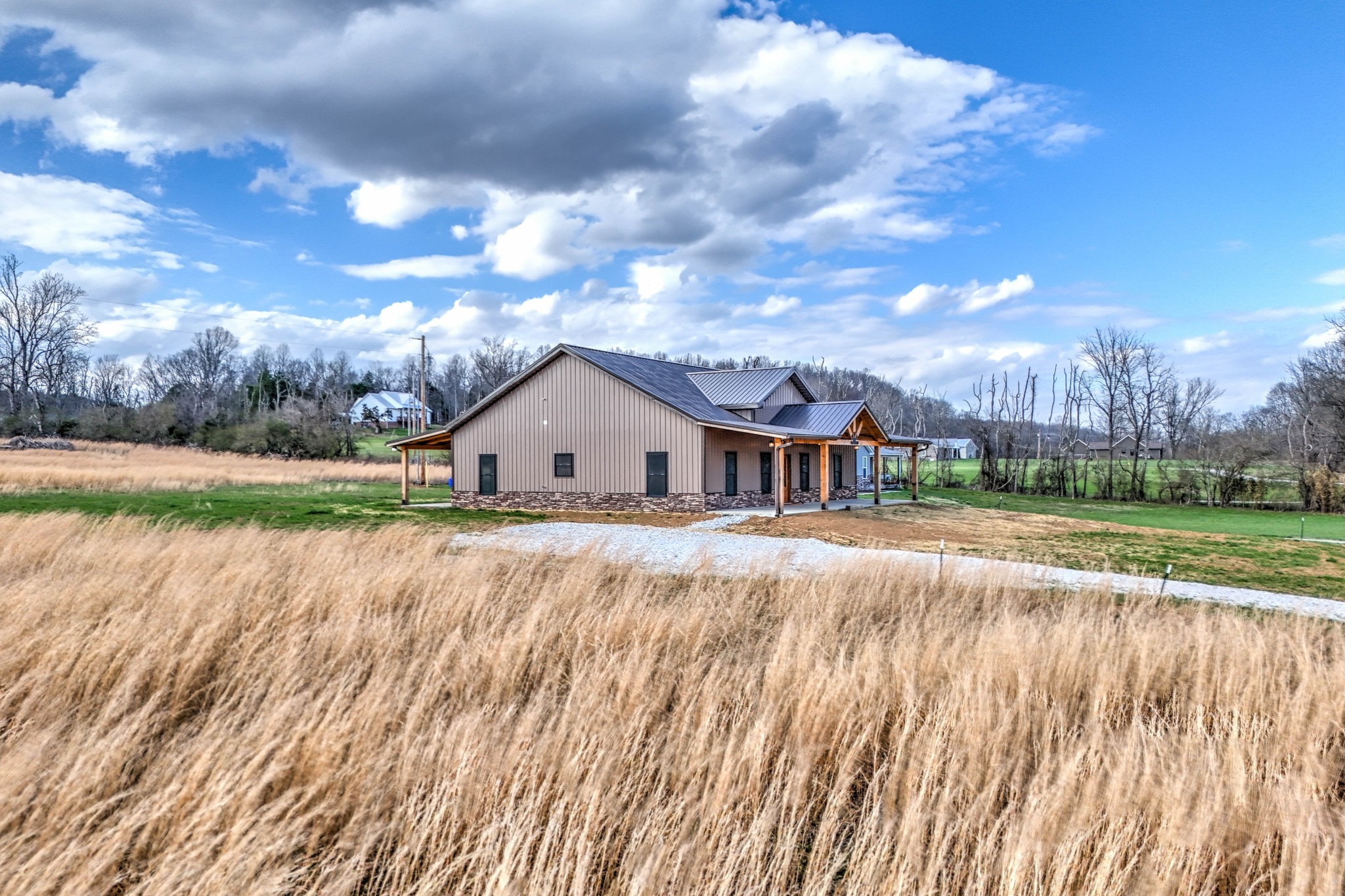 656 East Piney Road Dickson, TN 37055 - Photo 7 of 47 Gallery Image 7