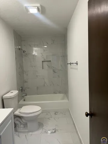 $209,500 | 918 East Logan Avenue, Emporia, KS 66801