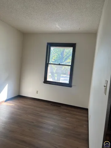 $209,500 | 918 East Logan Avenue, Emporia, KS 66801