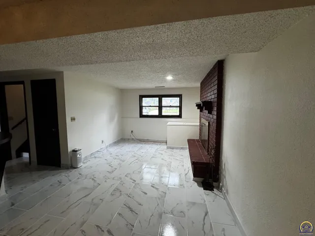 $209,500 | 918 East Logan Avenue, Emporia, KS 66801