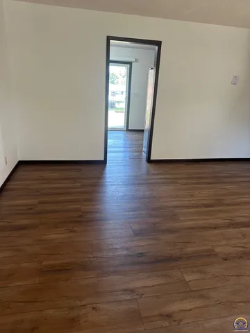 $209,500 | 918 East Logan Avenue, Emporia, KS 66801