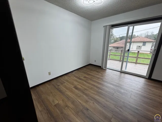 $209,500 | 918 East Logan Avenue, Emporia, KS 66801