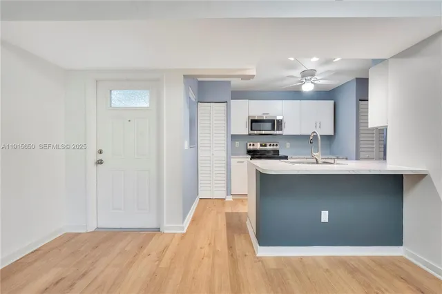 $2,700 | 9912 Hammocks Boulevard, Unit 10441, Miami, FL 33196