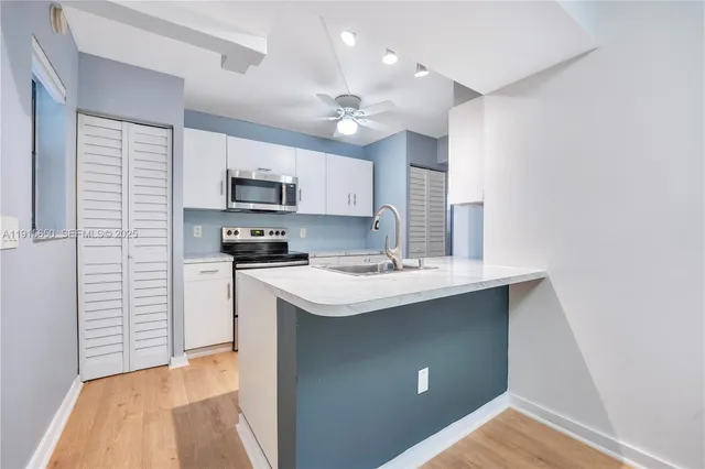 $2,700 | 9912 Hammocks Boulevard, Unit 10441, Miami, FL 33196