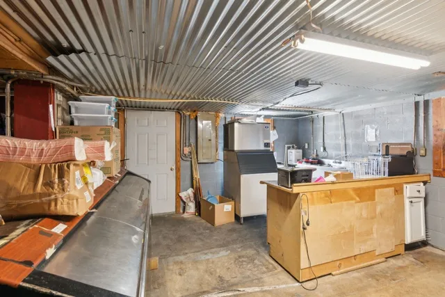 a view of a storage & utility room