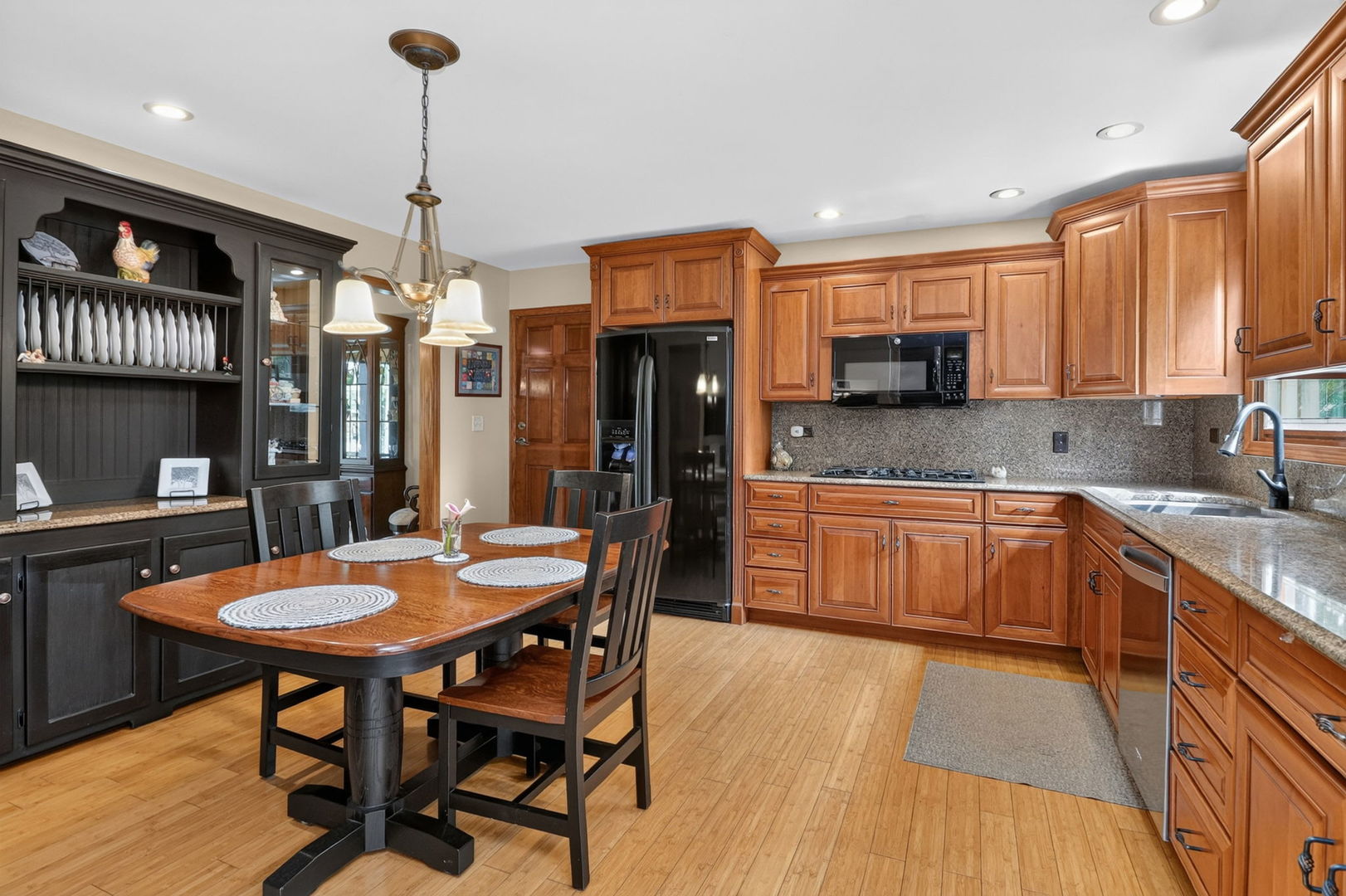 6N425 Foley Lane St. Charles, IL 60175 - Photo 10 of 45