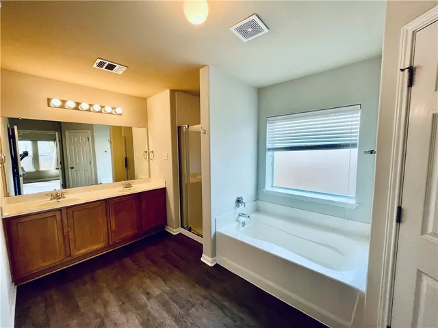 $2,395 | 3615 Hawk View Street, Round Rock, TX 78665