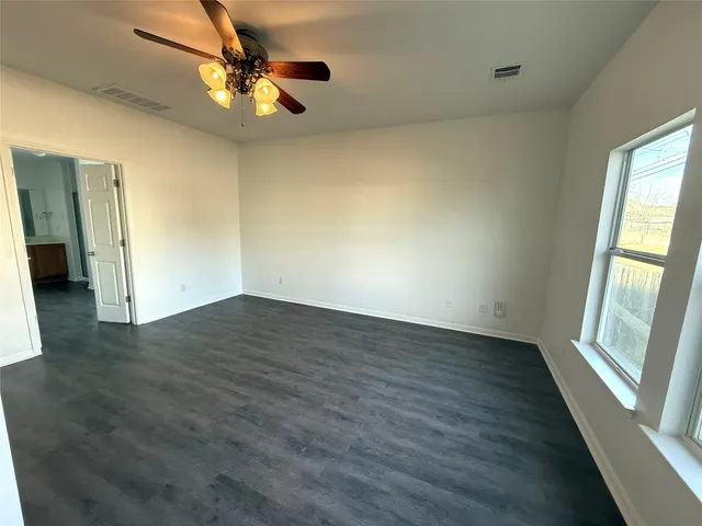 $2,395 | 3615 Hawk View Street, Round Rock, TX 78665