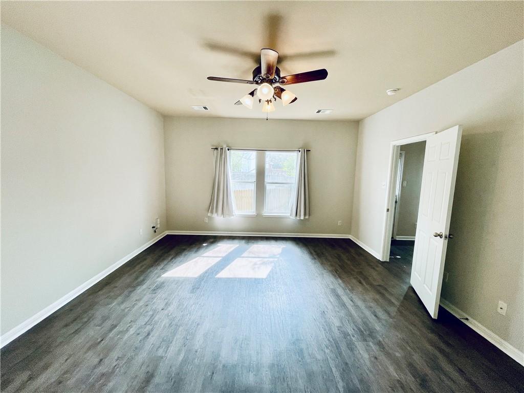 3615 Hawk View Street Round Rock, TX 78665 - Photo 10 of 25