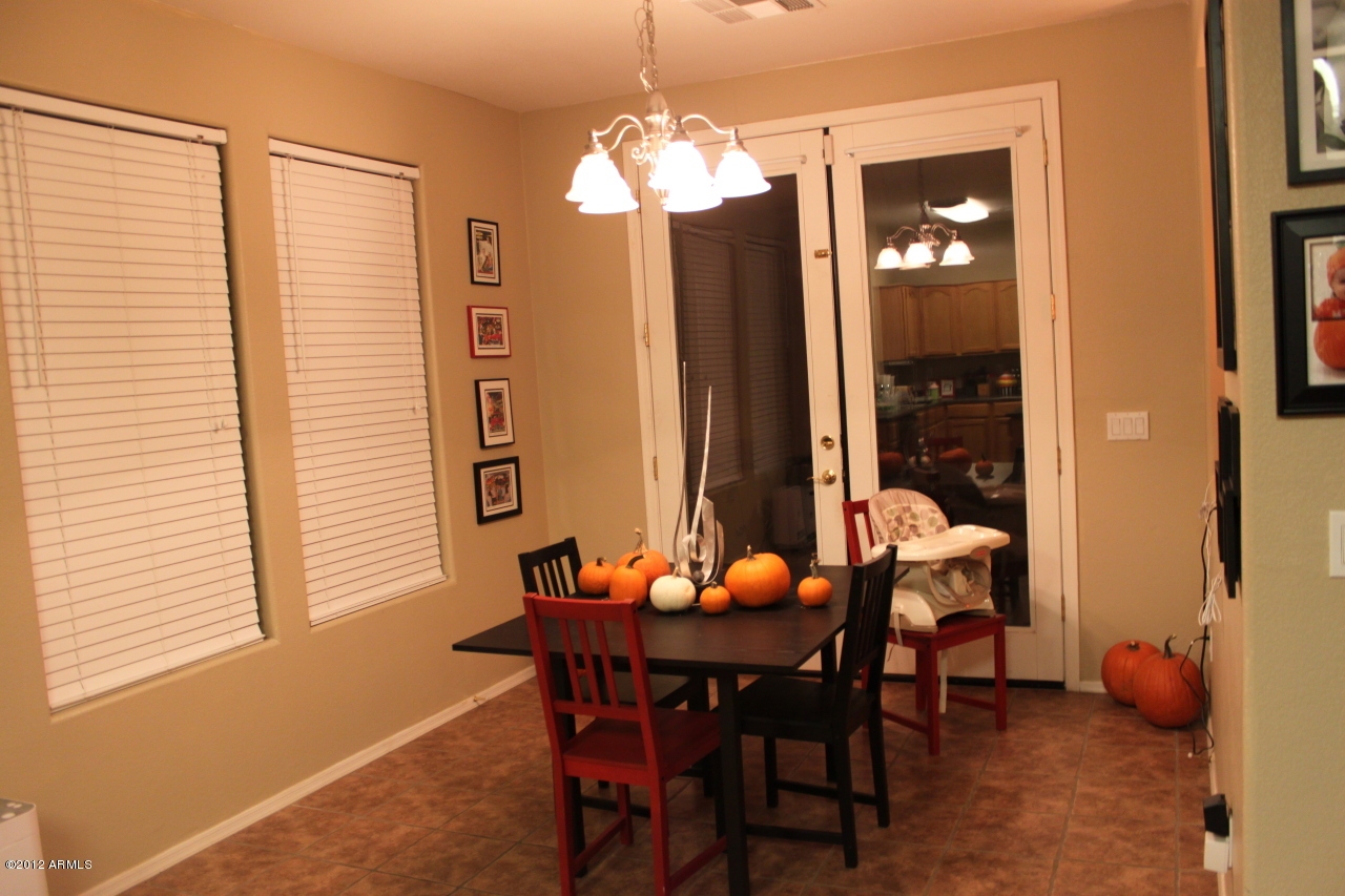 3846 East Fairview Street Gilbert, AZ 85295 - Photo 9 of 18 IMG_3203