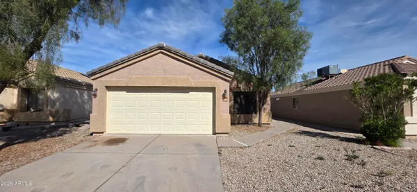 $1,400 | 6642 East Lush Vista View, Florence, AZ 85132