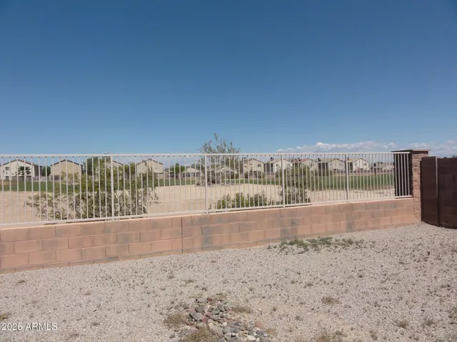 $1,400 | 6642 East Lush Vista View, Florence, AZ 85132