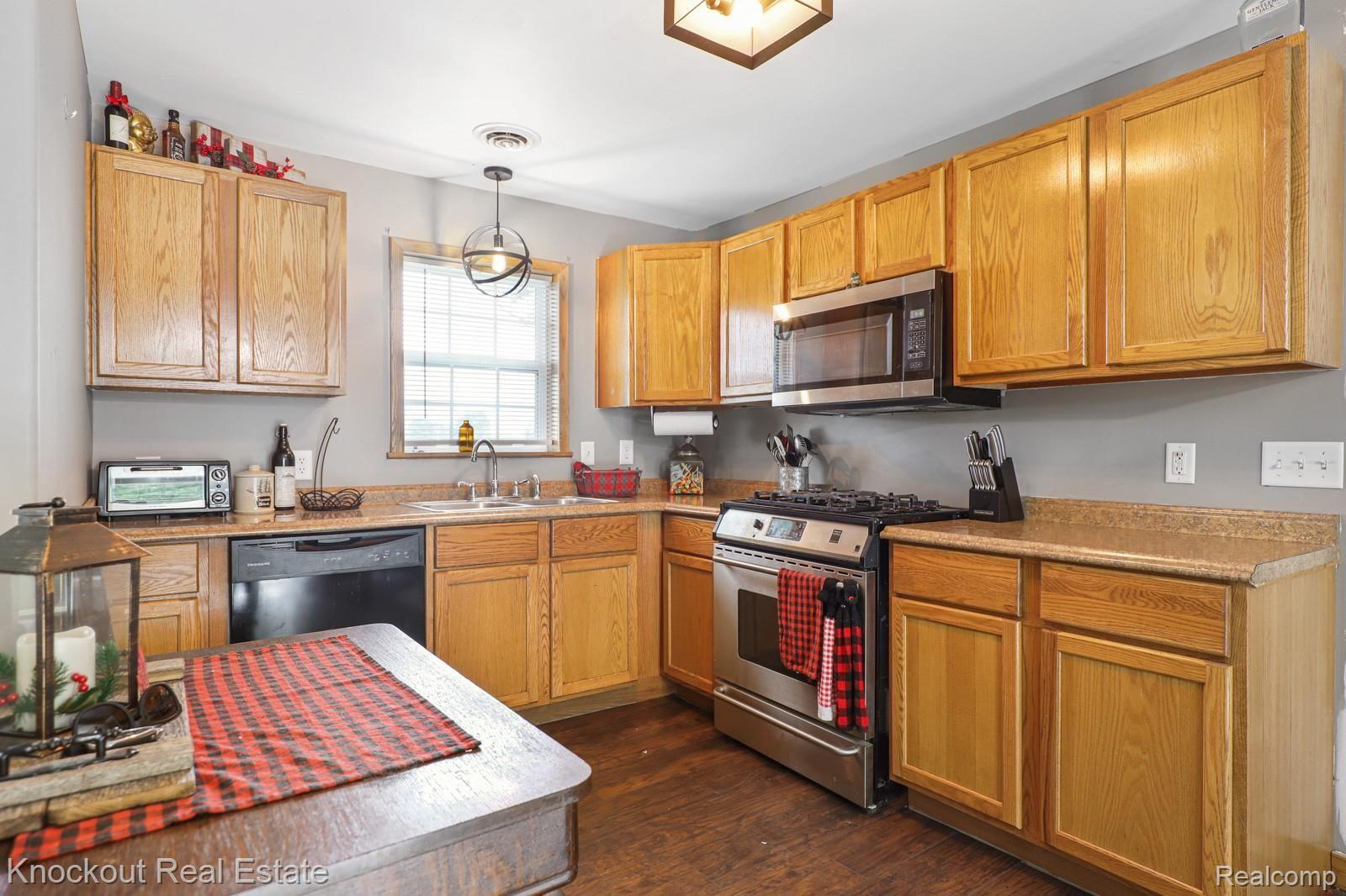 10061 Maple Road Birch Run, MI 48415 - Photo 10 of 32 10061 Maple Rd Birch Run-10.jpg